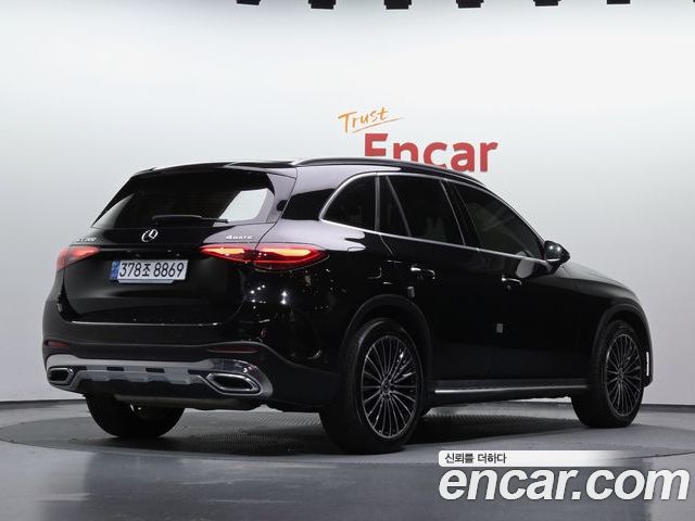 Mercedes-Benz GLC 2023 — фото 2