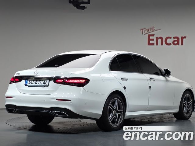 Mercedes-Benz E-Class 2023 — фото 2
