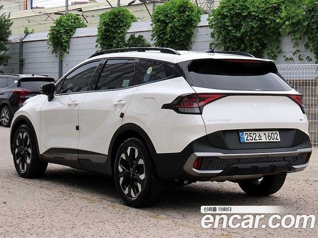 Kia Sportage 2022 — фото 3