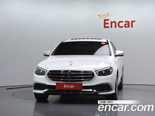 Mercedes-Benz E-Class 2023 — фото 3