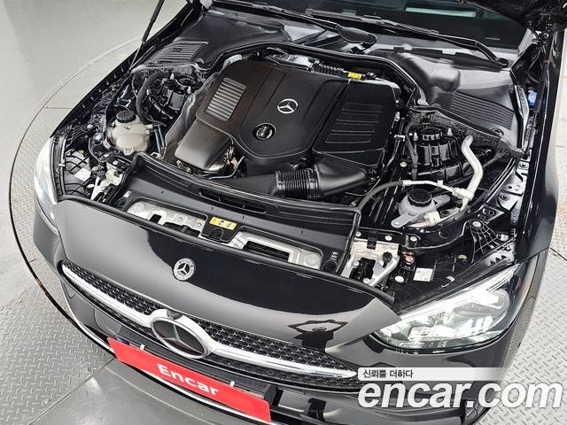 Mercedes-Benz C-Class 2023 — фото 6