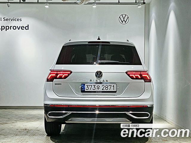 Volkswagen Tiguan 2023 — фото 4