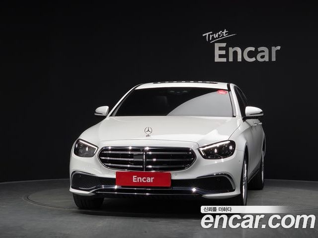 Mercedes-Benz E-Class 2023 — фото 3