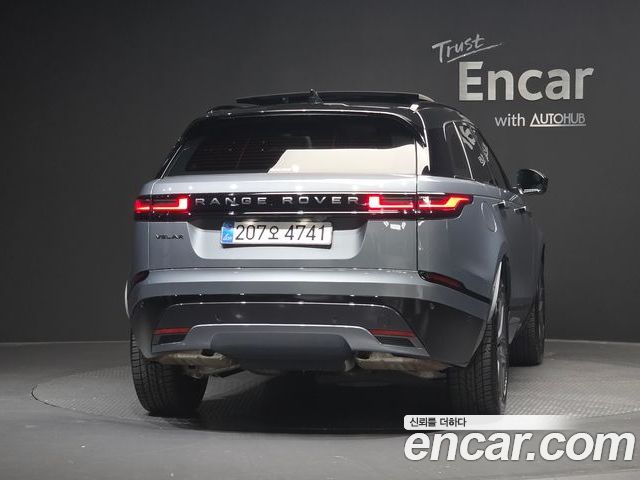 Land Rover Range Rover Velar 2026 — фото 4