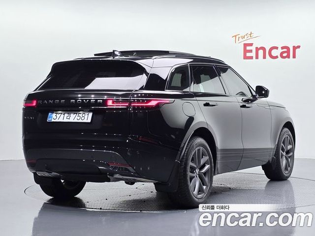 Land Rover Range Rover Velar 2026 — фото 2