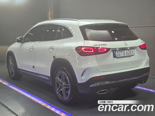 Mercedes-Benz GLA 2023 — фото 3