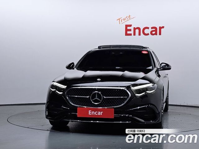 Mercedes-Benz E-Class 2025 — фото 3