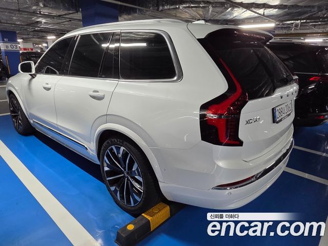 Volvo XC90 2026 — фото 2