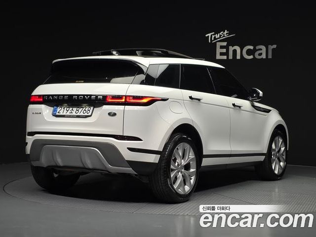 Land Rover Range Rover Evoque 2022 — фото 2