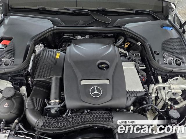 Mercedes-Benz E-Class 2023 — фото 6
