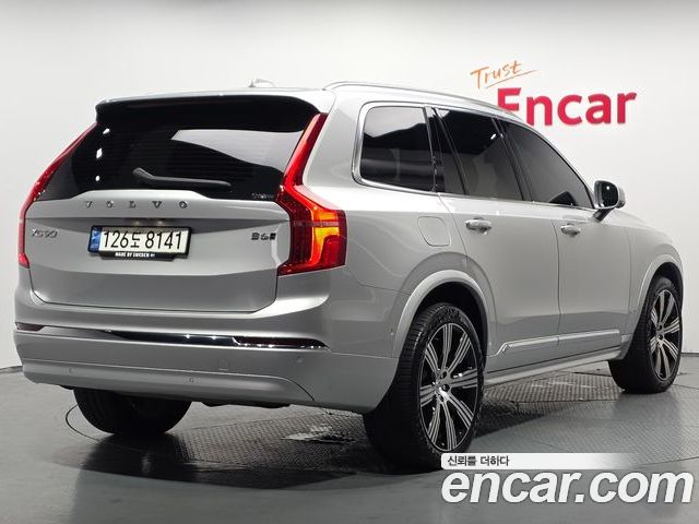 Volvo XC90 2022 — фото 2