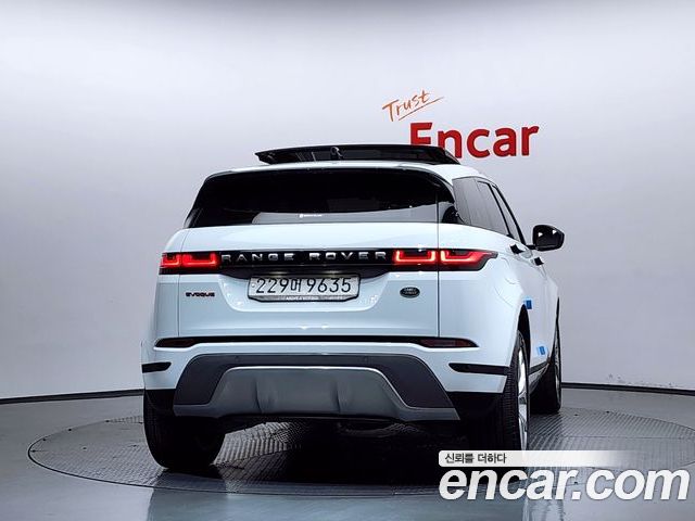 Land Rover Range Rover Evoque 2022 — фото 4