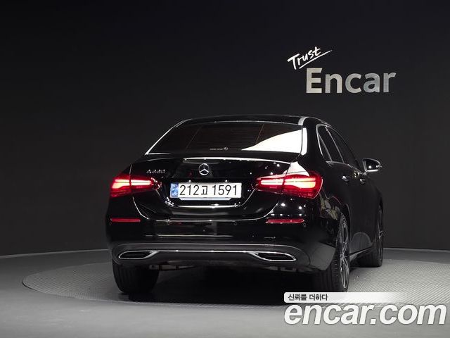 Mercedes-Benz A-Class 2025 — фото 4