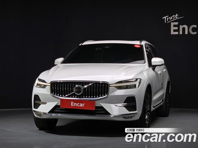 Volvo XC60 2022 — фото 3
