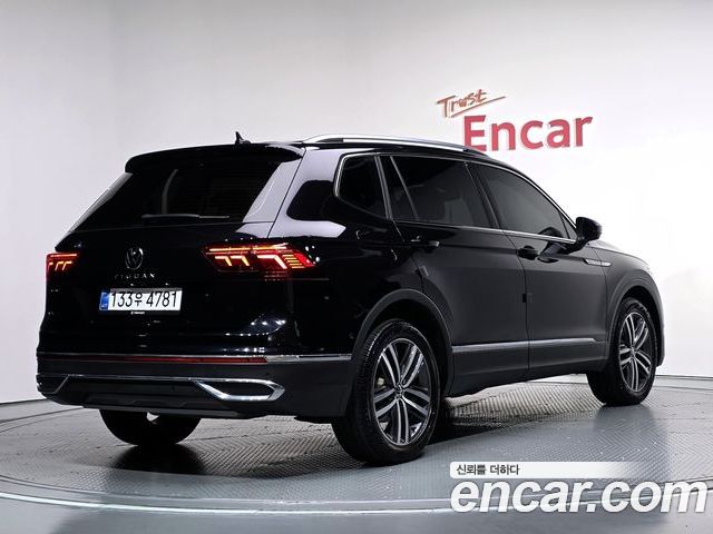 Volkswagen Tiguan 2023 — фото 2