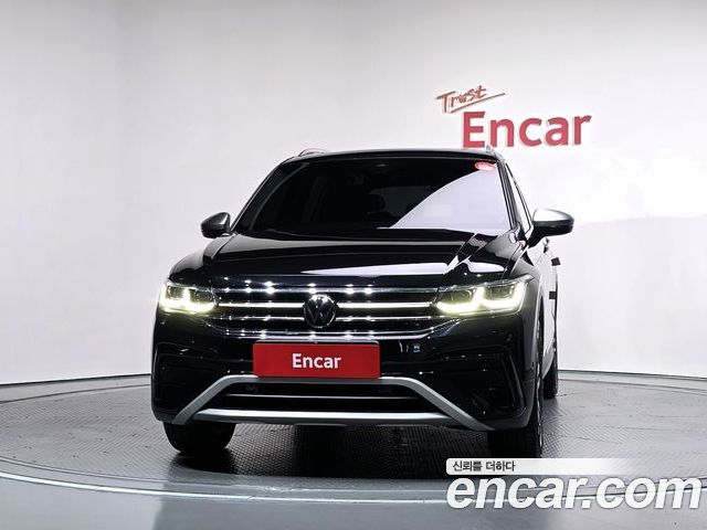 Volkswagen Tiguan 2023 — фото 3