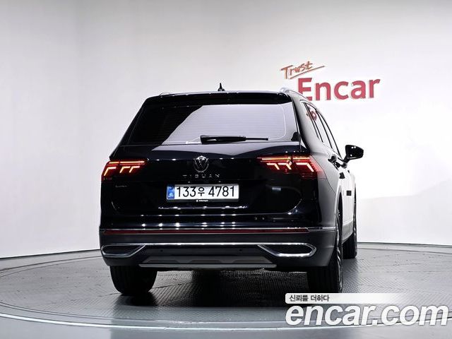 Volkswagen Tiguan 2023 — фото 4
