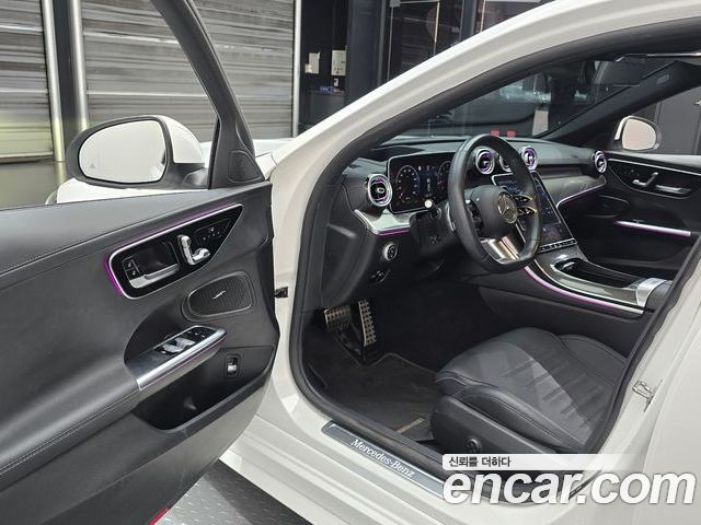 Mercedes-Benz C-Class 2023 — фото 10