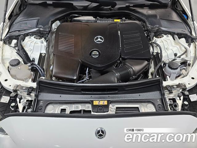 Mercedes-Benz C-Class 2023 — фото 6