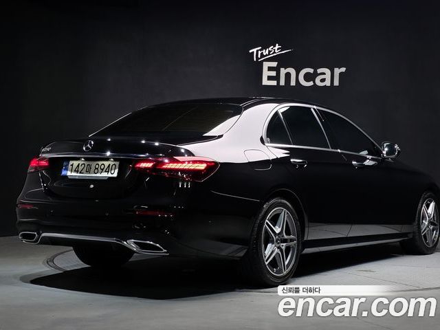 Mercedes-Benz E-Class 2023 — фото 2