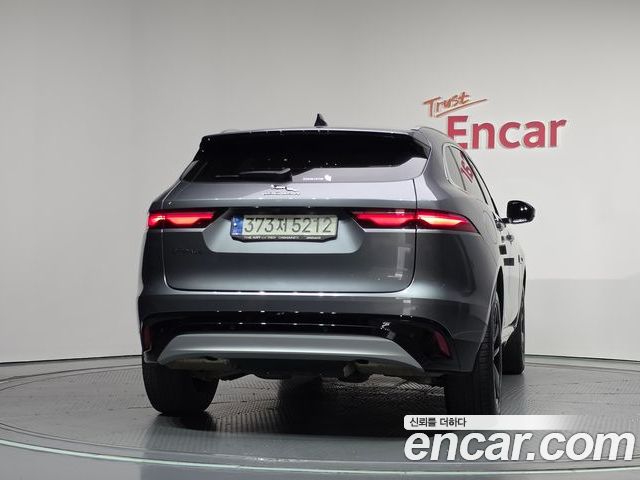 Jaguar F-Pace 2022 — фото 4