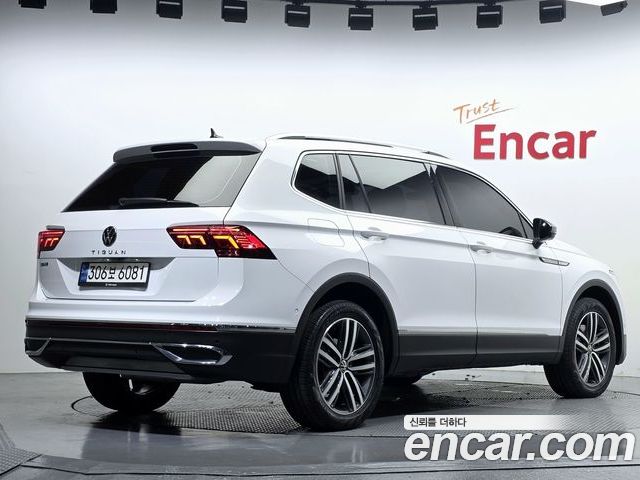 Volkswagen Tiguan 2023 — фото 2