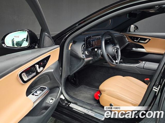 Mercedes-Benz E-Class 2025 — фото 10