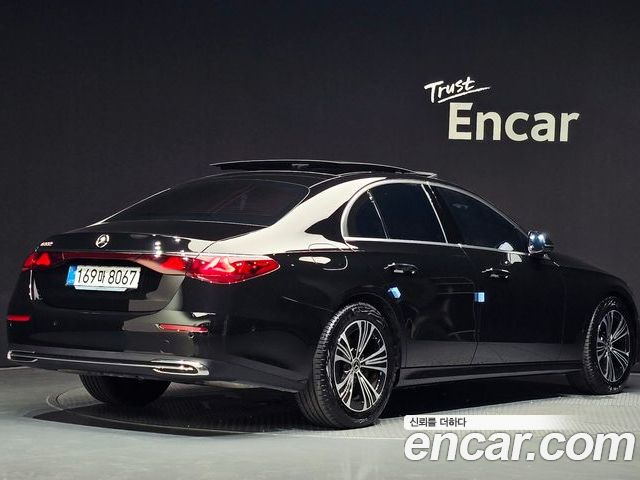 Mercedes-Benz E-Class 2025 — фото 2