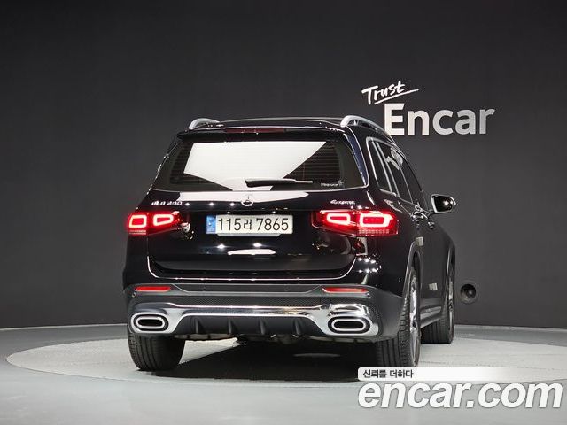 Mercedes-Benz GLB 2022 — фото 4