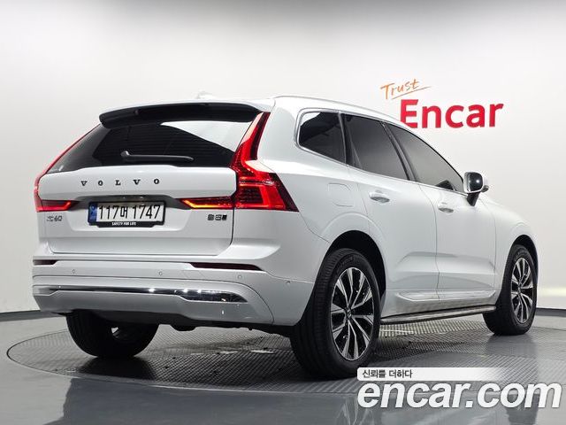 Volvo XC60 2024 — фото 2