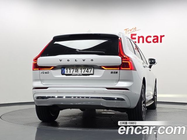 Volvo XC60 2024 — фото 4