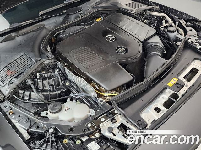 Mercedes-Benz C-Class 2025 — фото 6