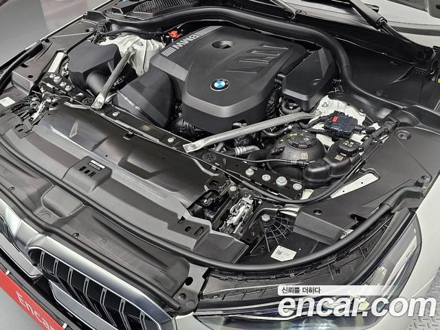 BMW 5 Series 2025 — фото 6