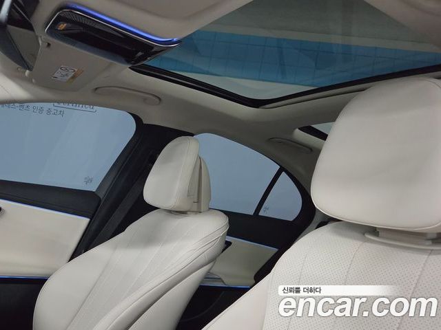 Mercedes-Benz E-Class 2025 — фото 10