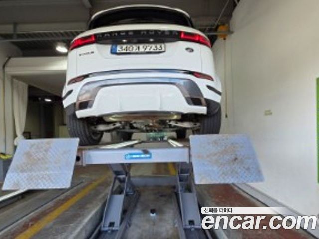 Land Rover Range Rover Evoque 2022 — фото 2
