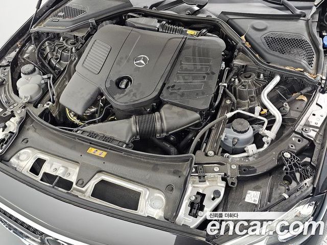 Mercedes-Benz E-Class 2025 — фото 6