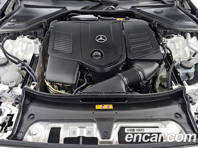 Mercedes-Benz E-Class 2025 — фото 6