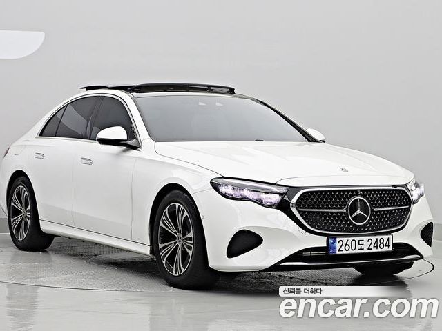Mercedes-Benz E-Class 2024 — фото 3