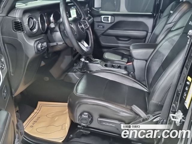 Jeep Wrangler 2023 — фото 10
