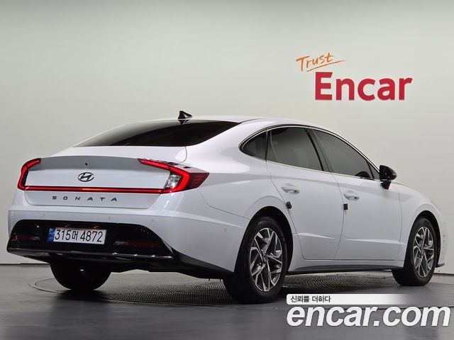 Hyundai Sonata 2022 — фото 2