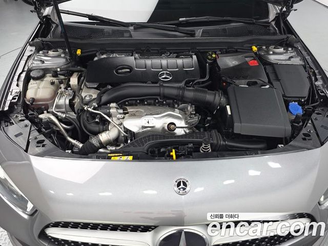 Mercedes-Benz A-Class 2023 — фото 6