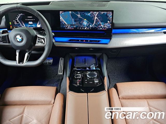 BMW 5 Series 2025 — фото 10