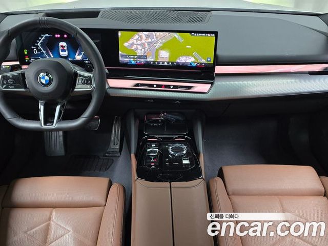 BMW 5 Series 2025 — фото 10