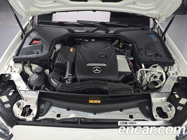 Mercedes-Benz E-Class 2023 — фото 6