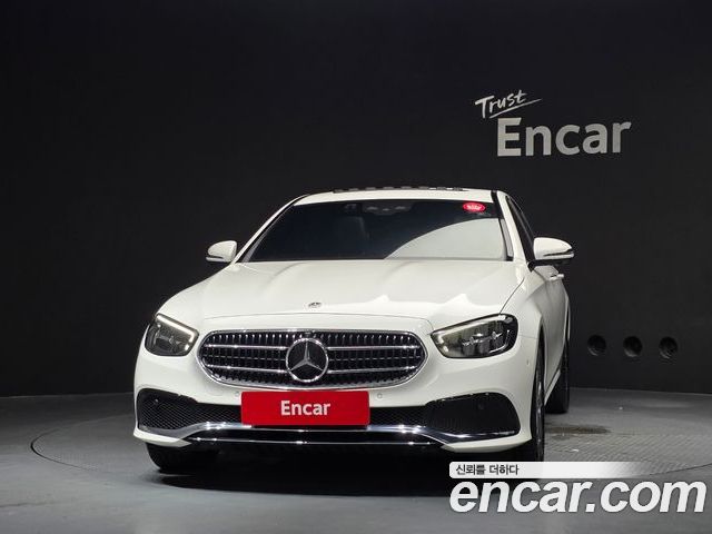 Mercedes-Benz E-Class 2023 — фото 3