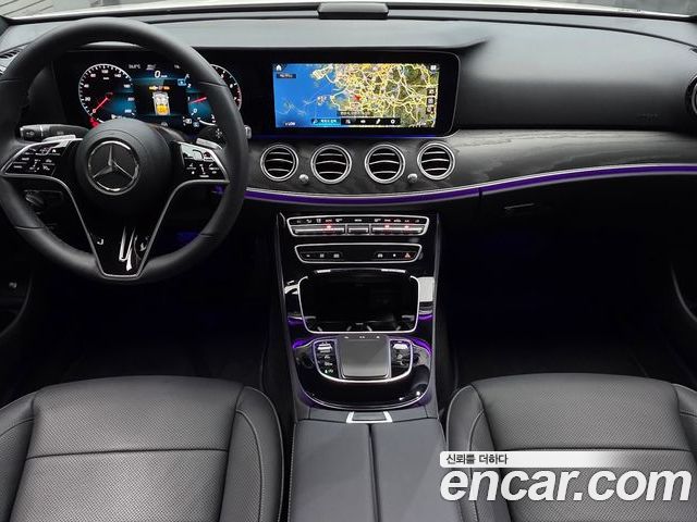 Mercedes-Benz E-Class 2023 — фото 7