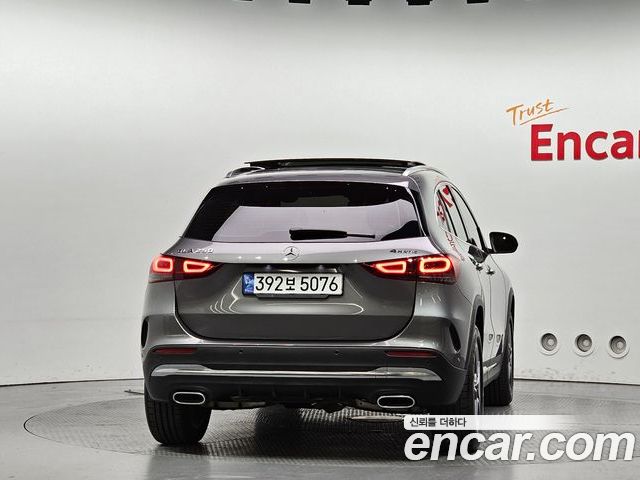 Mercedes-Benz GLA 2023 — фото 4