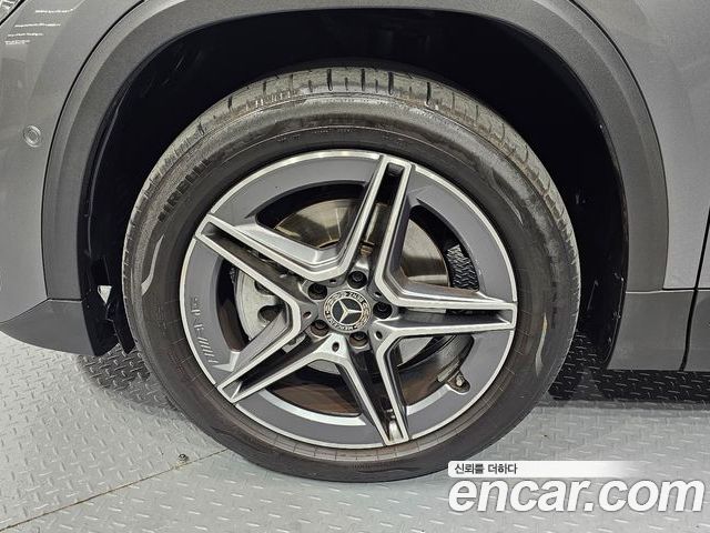 Mercedes-Benz GLA 2023 — фото 5