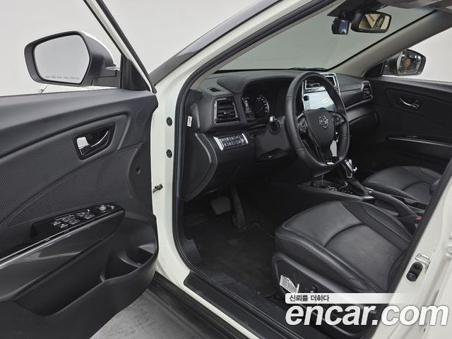 SsangYong Tivoli 2022 — фото 10