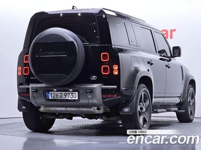 Land Rover Defender 2023 — фото 2